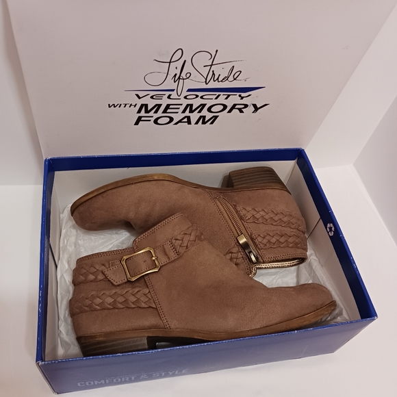 🔥 Life Stride Velocity with Memory Foam Adriana Booties Size 6.5 - Picture 7 of 10